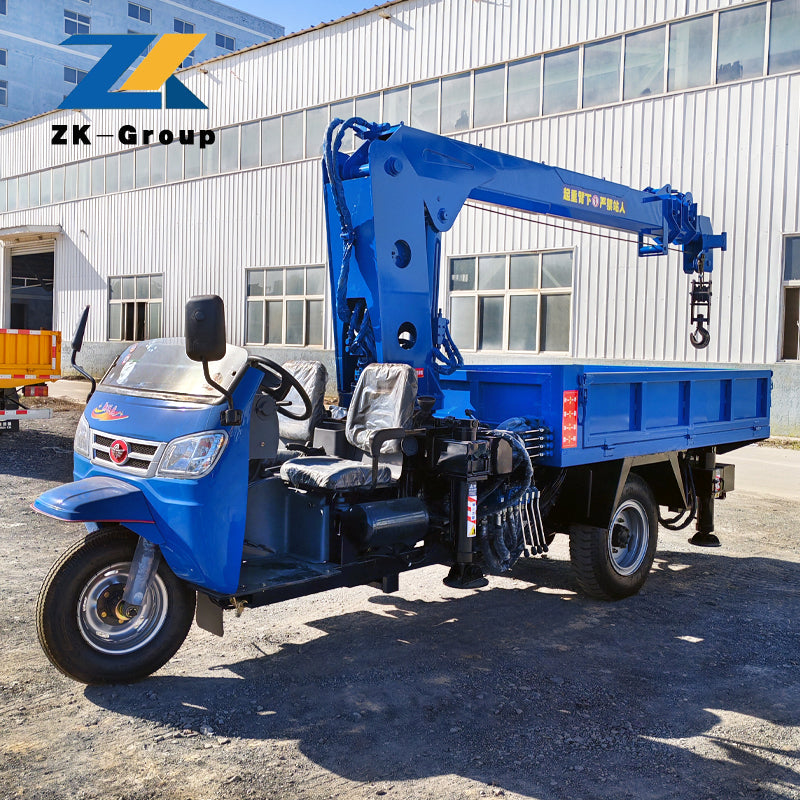 Tricycle equipped with a crane