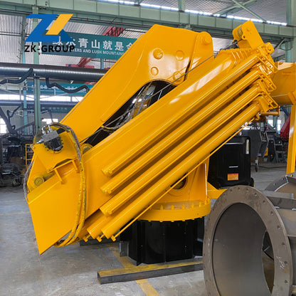 Folding boom crane