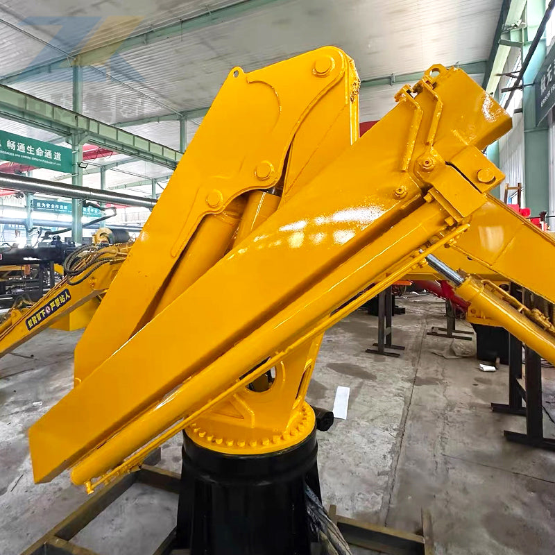 3.2-ton foldable boom crane