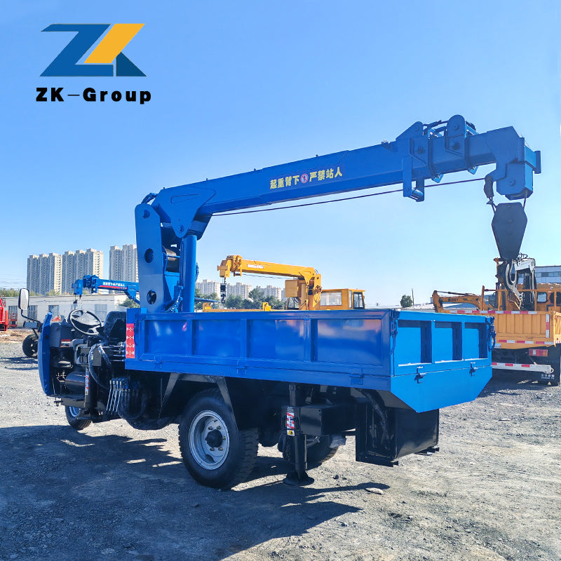 Tricycle equipped with a crane