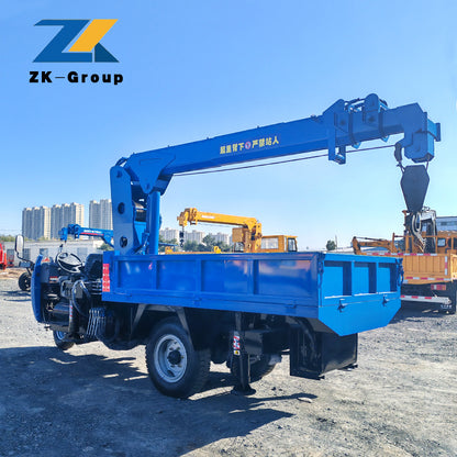 Tricycle equipped with a crane